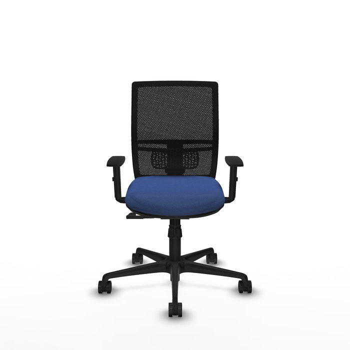 Chaise Yunquera Synchro 4 positions tissu Bleu foncé Maille Noir Base en nylon noir Accoudoir 1D Sans appui-tête Roulettes 65mm nylon