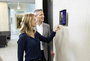 Durable Support mural pour tablette pivotant 360° antivol, pour tablettes 7-13 pouces jusqu'à 1 kg, fixation murale incluse