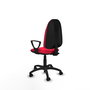 Chaise de bureau Algarra avec mécanisme de contact permanent de base, recouverte de tissu rouge. Équipée d'une base en polyamide noir, d'accoudoirs fixes et de roulettes en nylon de 50 mm.
