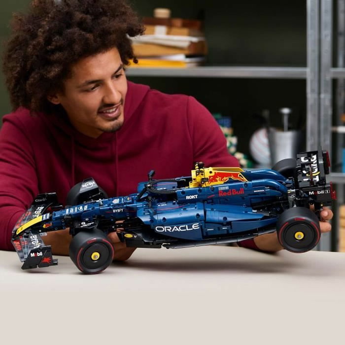 LEGO Technic 42206 Oracle Red Bull Racing RB20 F1 LEGO Technic 42206 Oracle Red Bull Racing RB20 F1