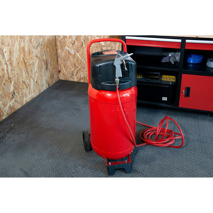 Mecafer FIFTY Compresseur d'air vertical 50L 1500W 10 bars
