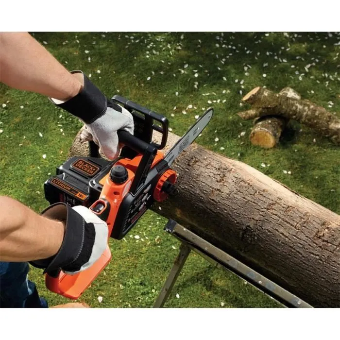 Black + Decker GKC1825LB-XJ Tronçonneuse électrique sans fil 18V avec guide-chaîne 25cm - Sans batterie Black + Decker GKC1825LB-XJ Tronçonneuse électrique sans fil 18V avec guide-chaîne 25cm - Sans batterie