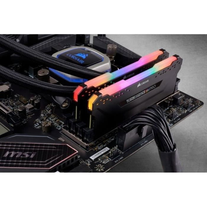 Mémoire RAM Corsair RGB PRO CL38 32 GB DDR4 3200 MHz