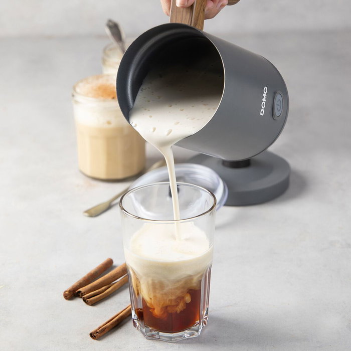 Domo DO745MF Mousseur à lait Gris et bois, 500 W, 150 ml