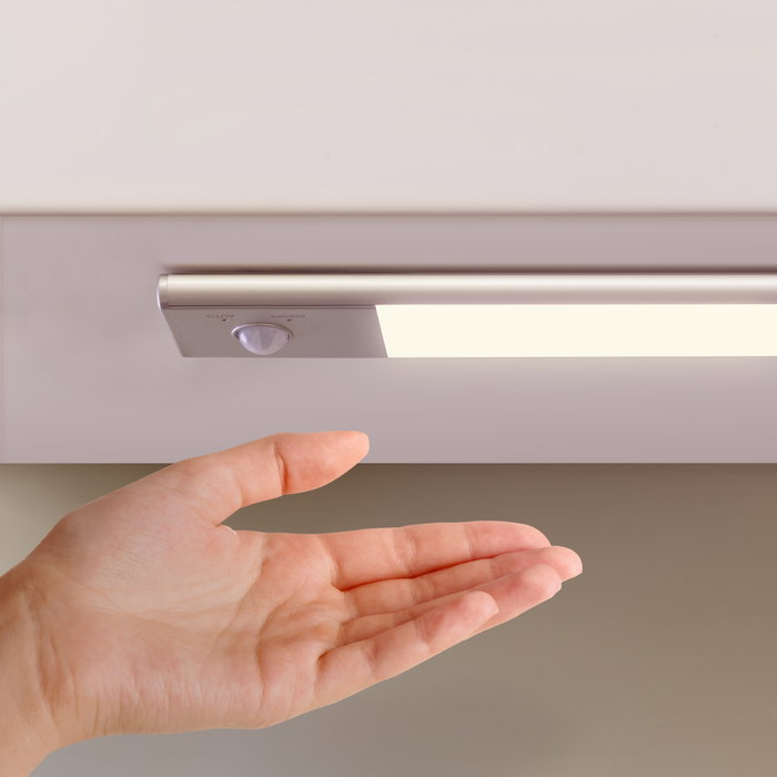 Emuca Luminaire LED Kaus rechargeable par usb avec détecteur de mouvement, L 400 mm, Anodisé mat, Plastique et Aluminium