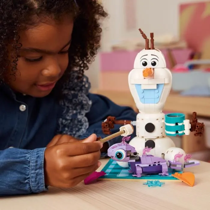 LEGO Disney La Reine des Neiges Le Pique-Nique d'Olaf et Bruni LEGO Disney La Reine des Neiges Le Pique-Nique d'Olaf et Bruni