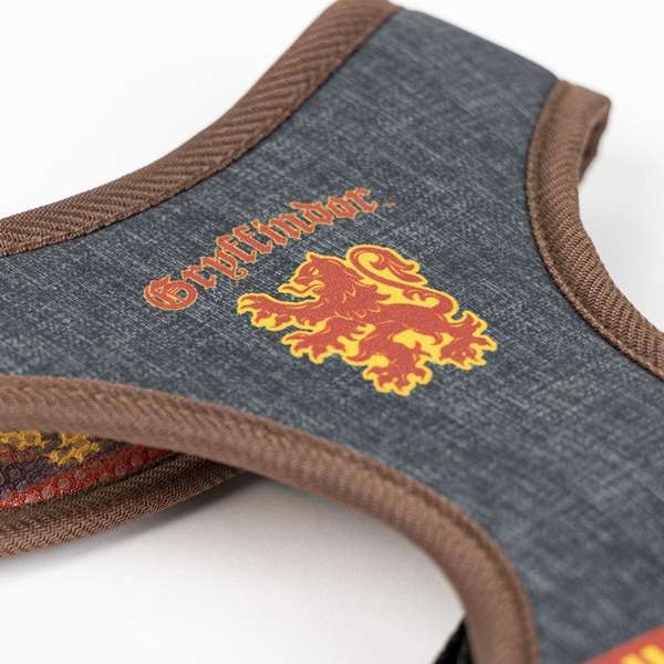 Cerdá Arnés T4M:M/L Harnais Premium pour Chien Taille M/L Thème Harry Potter Gryffindor - Rouge Foncé