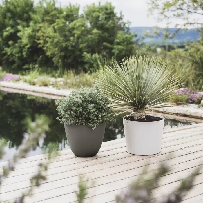 Eda Element Pot de fleurs conique Ø 60 cm - Système de drainage, 100 L, pour intérieur et extérieur, aspect calcaire, Ø 57.5 x H 48.2 cm