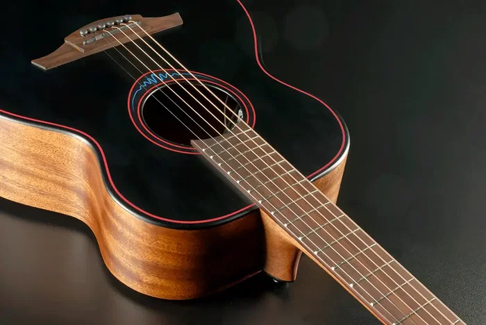 LAG Guitare Acoustique de Voyage A/E - Finition Blue Wave 1 LAG Guitare Acoustique de Voyage A/E - Finition Blue Wave 1