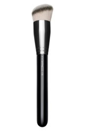 MAC Pinceau Fond de Teint Synthétique Biseauté Incliné S2TL01