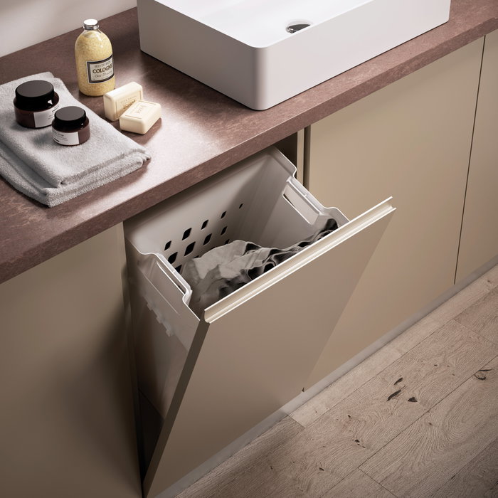 Emuca Panier à linge avec système de porte basculante, pour module 450 mm Laundry, plastique et acier, blanc Emuca Panier à linge avec système de porte basculante, pour module 450 mm Laundry, plastique et acier, blanc