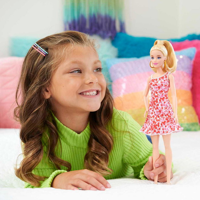 Barbie Muñeca Fashionista Vestido Rosa Flores HJT02 Mattel - Poupée Modifiable, Diversité et Mode (Âge +3 ans)