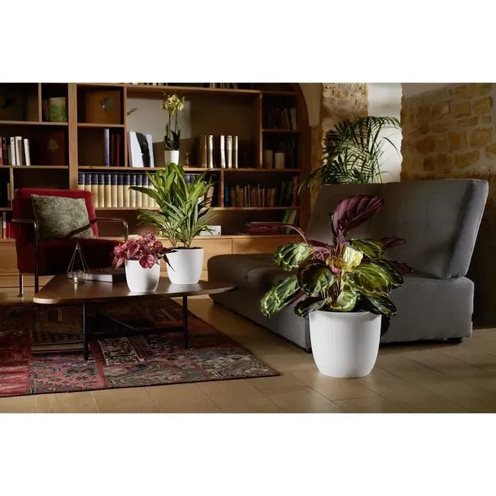 Cache-pot EDA OPALE, 14.8 L, diametre 29.5 cm x hauteur 27.1 cm, decor facetie effet jeu de lumiere, blanc ivoire