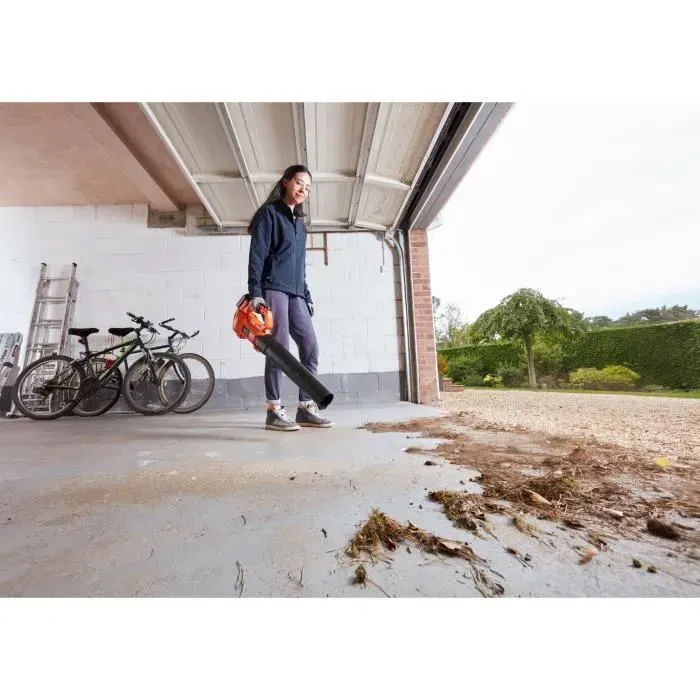 Souffleur axial sans fil BLACK+DECKER BCBL200L-QW, 18V, 580 m3/h, avec batterie Li-ion 2.0Ah et chargeur