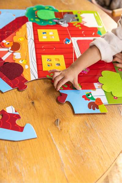 Goula Puzzle XXL Granja Sorpresa - Puzzle surprise de la ferme avec 12 grandes pièces en carton et volets en feutre