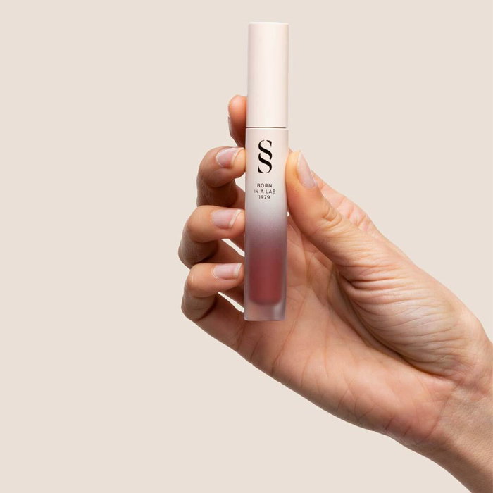 Sensilis Rouge à lèvres liquide mat ETERNALIPS n° 04-Patricia Homaeche