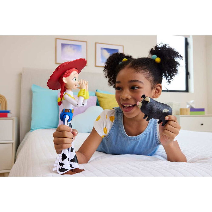MATTEL Figura Deluxe Jessie Toy Story 5 Disney Pixar 30 cm - Figurine articulée parlante avec son et accessoire Jimmy Dean - Version espagnol MATTEL Figura Deluxe Jessie Toy Story 5 Disney Pixar 30 cm - Figurine articulée parlante avec son et accessoire Jimmy Dean - Version espagnol