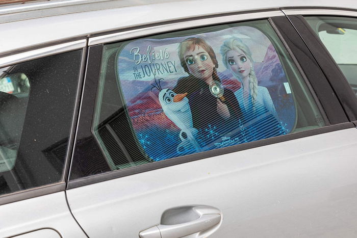 Licensing CZ10250 Rideau Latéral Maxi Frozen 60x40 cm, Protection UV, Fixation Ventouse, Normes Européennes