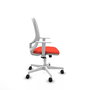 Chaise Cilanco Synchro 3 positions tissu Orange foncé Maille Blanc Structure polyamide blanc Accoudoirs blancs Sans appui-tête Roulettes 65mm nylon