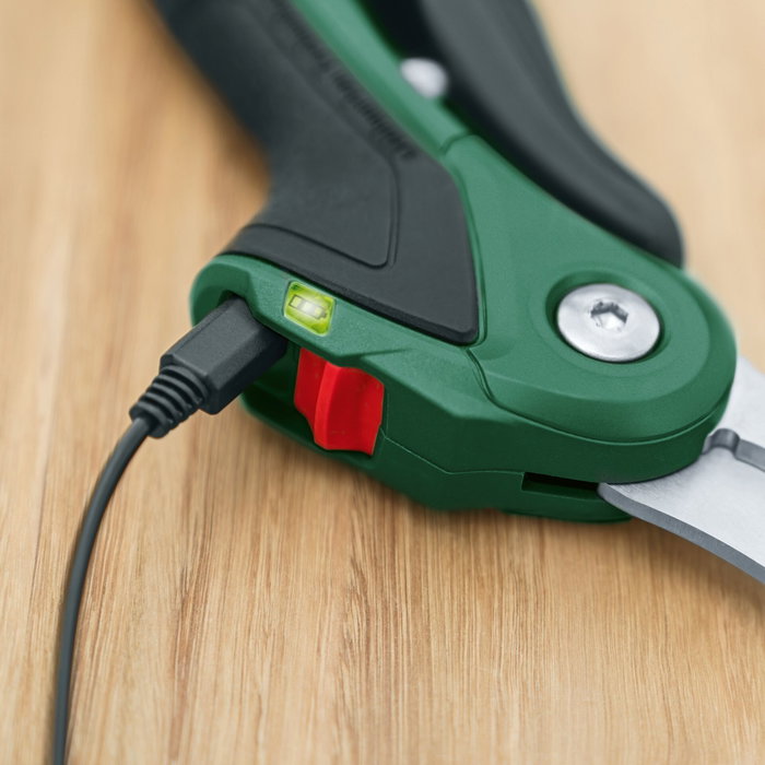 Bosch EasyPrune Sécateur sans fil (450 coupes par charge, coupe jusqu'à 25 mm) Bosch EasyPrune Sécateur sans fil (450 coupes par charge, coupe jusqu'à 25 mm)