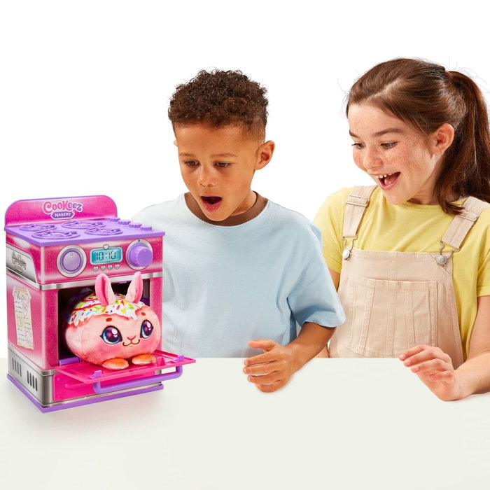 Cookeez Makery Fabrique à Pâtisserie Rose avec Four Interactif et Peluche Parfumée