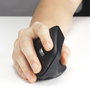 Kensington Souris Ergonomique Verticale MY630 EQ Rechargeable - Confort Pro Fit, Bluetooth et 2.4 GHz, 57% Recyclé