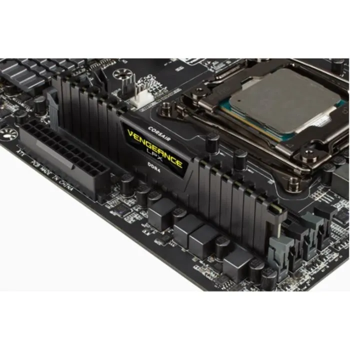 Corsair Mémoire RAM DDR4 Vengeance 8 Go (1x8 Go) 3000MHz CAS 16 CMK8GX4M1D3000C16