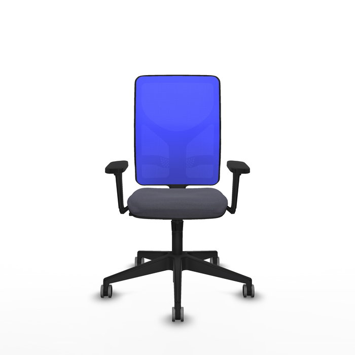 Chaise Motilla Synchro 3 positions tissu Gris foncé Maille Bleu Base pyramidale noire Accoudoir 3D Sans appui-tête Roulettes 65mm pour moquette