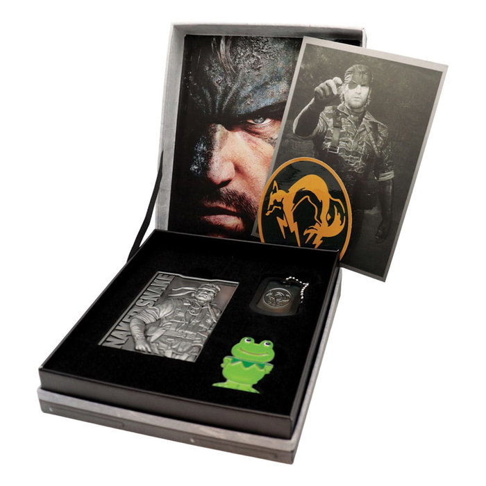 FaNaTtik Metal Gear Solid Premium Set Delta Collectors Limited Edition