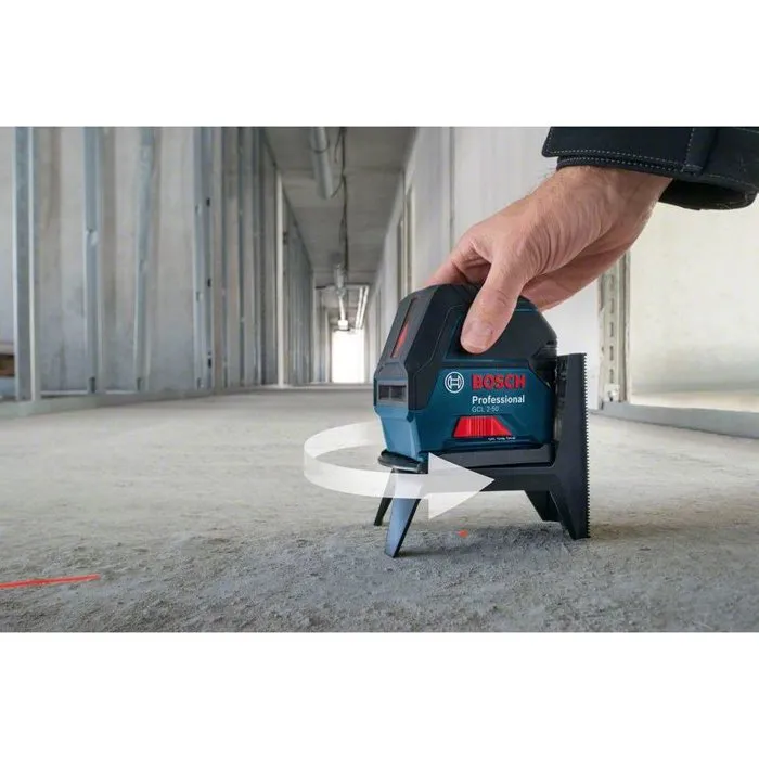 Bosch Professional GCL 2-50 - Niveau Laser Professionnel - 2 Lignes Rouges - Portée 50m avec Détecteur - Mise à Niveau Automatique - Protection IP54
