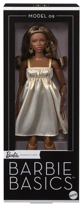 Barbie Signature Basics Modèle 09