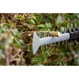 Bosch Professional Taille-haies sans fil GHE 18V-50 18V - Lame 50 cm, système Antiblocage, moteur sans charbon