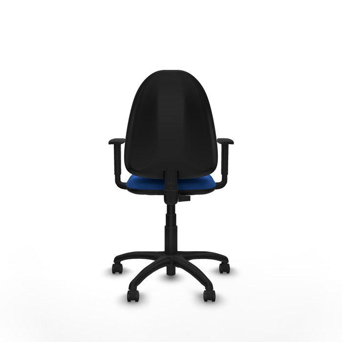 Chaise de bureau Aýna avec mécanisme de contact permanent de base, rembourrée en simili cuir bleu. Équipée d'une base en polyamide noir, d'accoudoirs 1D et de roulettes pour parquet