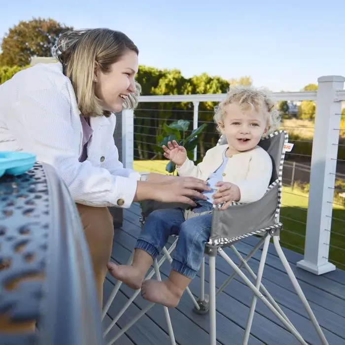 Bright Starts Pop N Dine - Chaise haute bébé portable et pliable, avec tablette amovible et harnais 3 points, pour enfants de 6 mois à 20 kg, tissu lavable, couleur ardoise