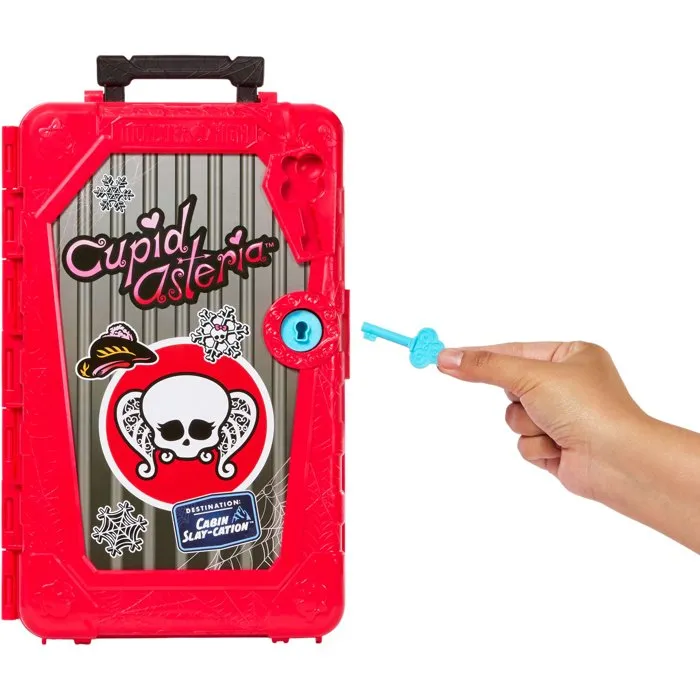 Mattel Monster High Skulltimate Secrets Poupée Cupid Asteria Destination : Cabin Slay-cation
