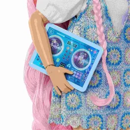 Barbie - Poupée Barbie Daisy Dream Besties JDD74 - Poupée Articulée 11 Points, Cheveux Roses, 9 Accessoires - Pour Enfants 4-10 Ans