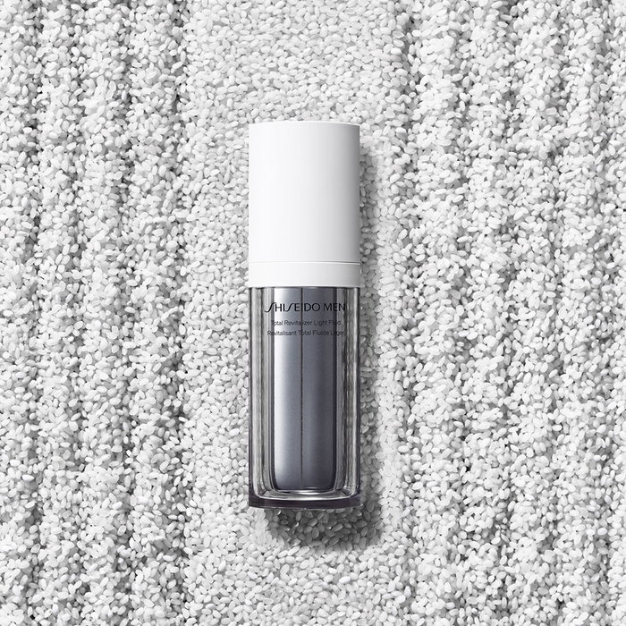 Shiseido Fluide Léger Revitalisant Total Homme Anti-Âge 70 ml Soin Visage Raffermissant et Hydratant