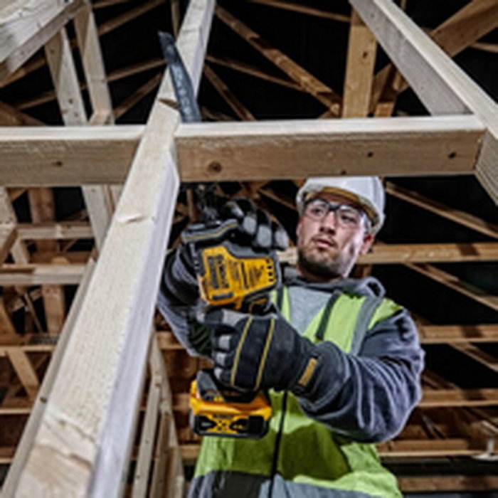 Scie Dewalt DCS369N-XJ