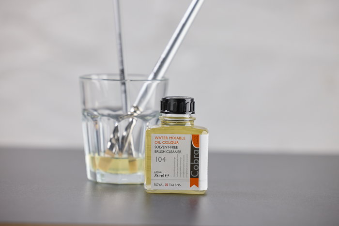Cobra Nettoyant pour Pinceaux Sans Solvants 75 ml Cobra Nettoyant pour Pinceaux Sans Solvants 75 ml