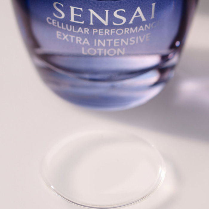 Sensai CELLULAR PERFORMANCE EXTRA INTENSIVE Lotion visage