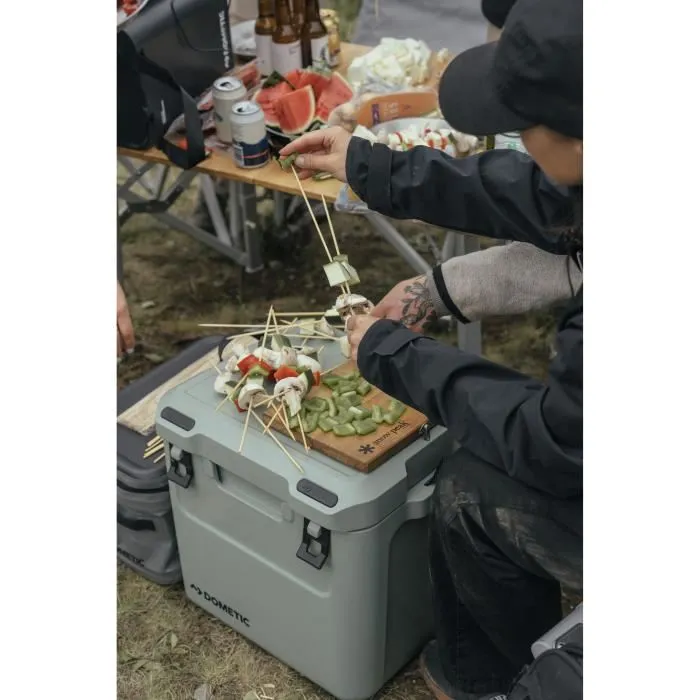 Dometic Cool Ice CI 28 - Glacière isotherme 28L, rotomoulée, maintient le froid plusieurs jours, pour 32 canettes, bouteilles de vin, aventure plein air - Mist