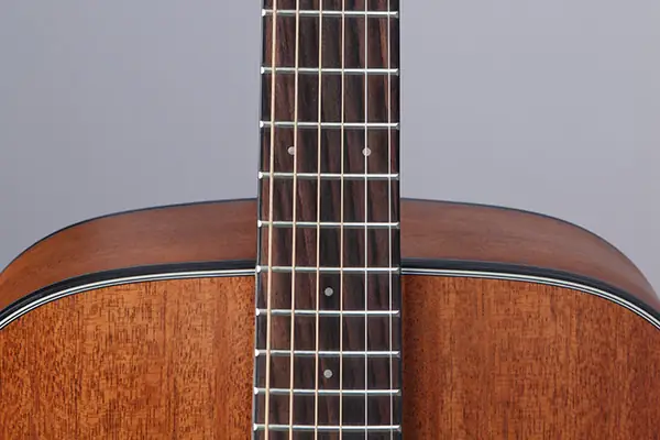 Takamine GD11M-NS Guitare Acoustique Dreadnought en Caoba Takamine GD11M-NS Guitare Acoustique Dreadnought en Caoba
