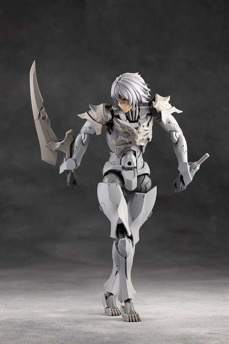 Megalomaria Unlimited Universe figurine Plastic Model Kit Zirconia 18 cm