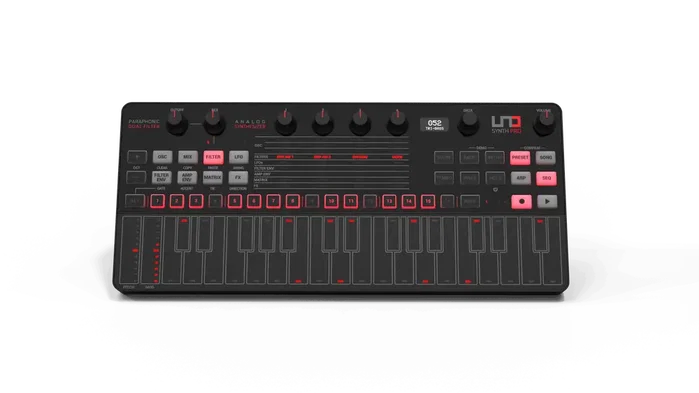 IK Multimedia Uno Synth Pro Desktop Black Edition Synthétiseur