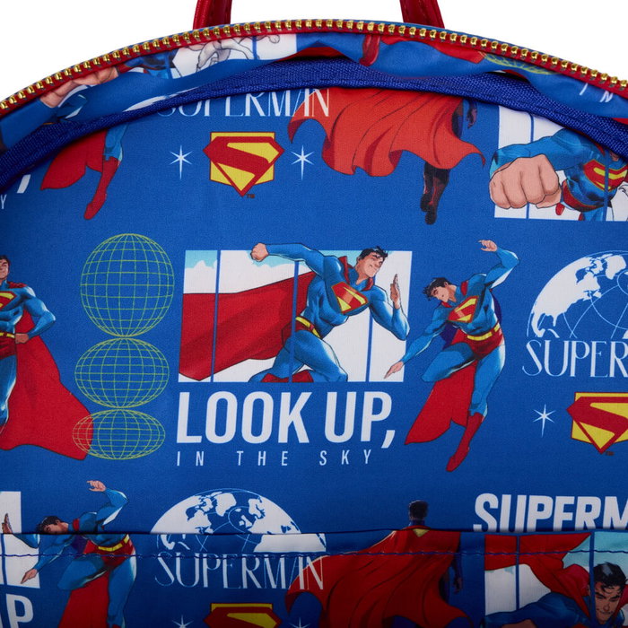 LOUNGEFLY Sac à dos Superman DC Comics 43cm LOUNGEFLY Sac à dos Superman DC Comics 43cm