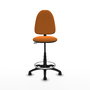 Tabouret Aýna taburete Contact permament de base Cuir écologique Orange Structure polyamide noire Sans accoudoirs Sans appui-tête Roulettes en nylon 50 mm