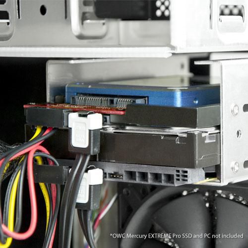OWC AdaptaDrive Bracket Noir pour convertir un SSD ou disque dur 2.5" SATA en baie 3.5", aluminium, compatible SATA 1.5Gb/s, 3Gb/s et 6Gb/s