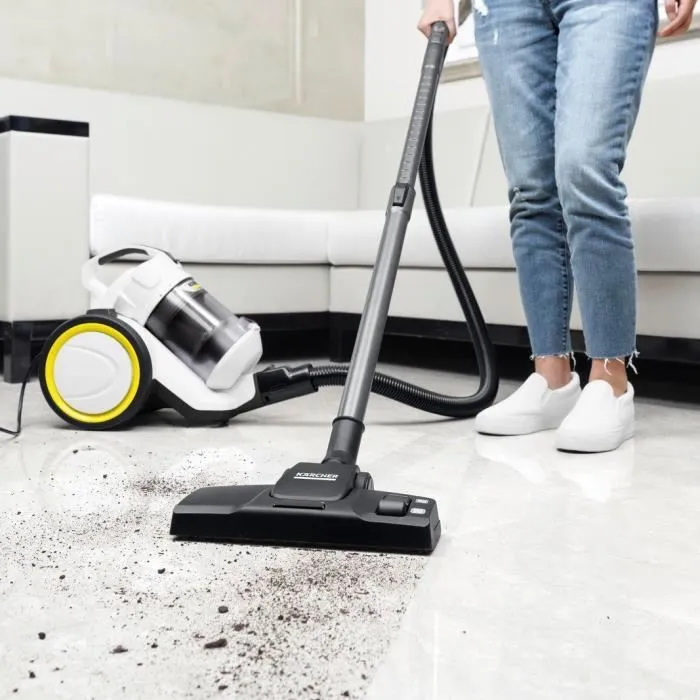 Karcher VC 3 - Aspirateur traîneau sans sac multicyclonique, 700 W, filtre HEPA 13, flexible d'aspiration 1,5 m, blanc - silencieux