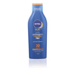Nivea Lait Solaire SUN PROTECT&HYDRATE SPF30 200 ml - Protection Optimale et Hydratation Durable, Résistant à l'Eau