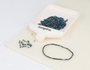 Innspiro Mini Rocaille de Verre Cylindrique Bleu Métallique Irisé 2x2mm 100g